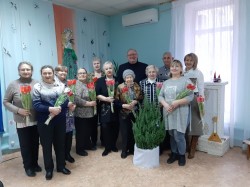 Округ №16: «С праздником весенним женщин поздравляем!»