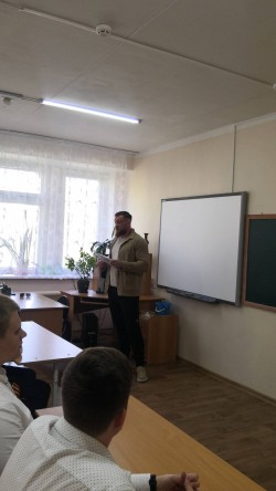 21 округ. Урок парламентаризма