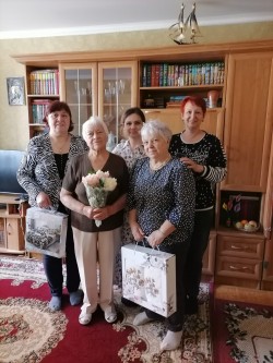 Поздравление с Днем рождения Светловой Л.А.