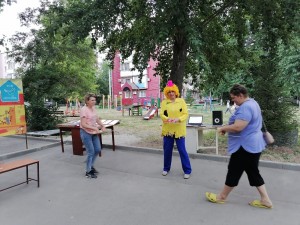 Весело и душевно в округе № 4 отметили День соседей