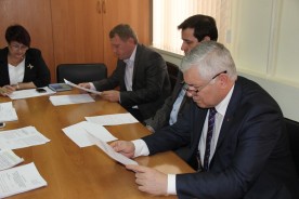 Депутаты обсудили изменения в областной закон, регулирующий продажу алкогольной продукции