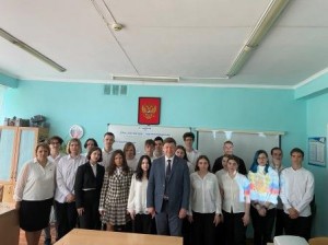 Округ 18. Урок Парламентаризма в 13 школе