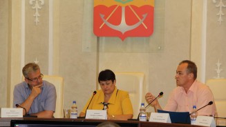 О состоянии правопорядка в городе, подготовке к выборной кампании, результатах государственной итоговой аттестации выпускников школ говорили на  июльском заседании городской Думы