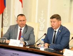 Депутаты Волгодонской городской Думы приняли отставку главы администрации Волгодонска Юрия Мариненко