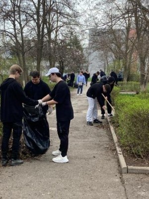 Округ 18. Сквер "Весна" готов встречать жителей города
