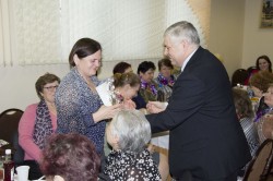 Петр Горчанюк поздравил горожанок с Международным женским днем