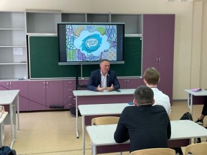 Урок парламентаризма в 8 округе