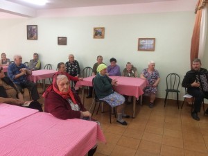 Праздник в доме пристарелых