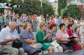 Гала-концерт «С Днем рождения, Волгодонск» стал итогом Фестиваля-конкурса среди жителей микрорайонов «Волгодонск – моя семья»