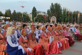 Гала-концерт «С Днем рождения, Волгодонск» стал итогом Фестиваля-конкурса среди жителей микрорайонов «Волгодонск – моя семья»