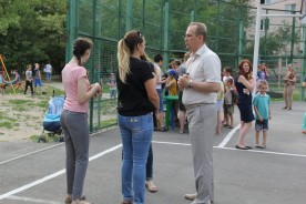 «Должны смеяться дети и в мирном мире жить…»