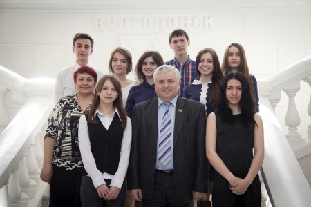 Волгодонская городская Дума приняла участие в едином дне профориентации молодежи