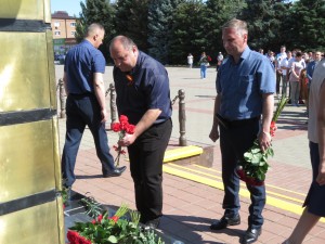 Память жива: в Волгодонске почтили сражавшихся за Родину в Великой Отечественной войне