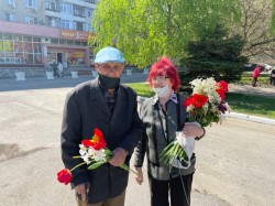 Возложение цветов в 8 округе