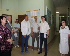 Депутаты посетили детские поликлиники и больницу и посмотрели, в каких условиях лечатся маленькие волгодонцы
