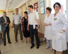 Депутаты посетили детские поликлиники и больницу и посмотрели, в каких условиях лечатся маленькие волгодонцы