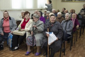 В микрорайонах чествуют ветеранов войны