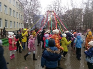 А в округ № 7 Масленица пришла, открывай ворота....
