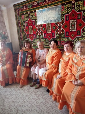 В 20 микрорайоне День рождения ветерана ВОВ