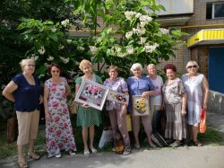                            Атмосфера позитива и радости своими руками