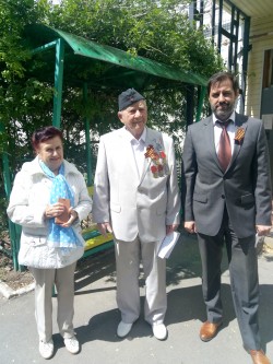 Парад у дома ветерана прошел в 7-ом округе