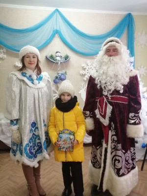 Вручение подарков детям в 10 избирательном округе