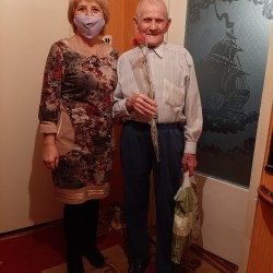 Поздравление ветеранов в 9 округе