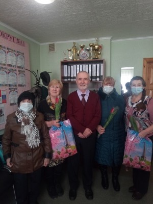Поздравления к 8 марта в 11 округе