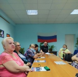 Депутат Алексей Бородин провел встречу с активом округа
