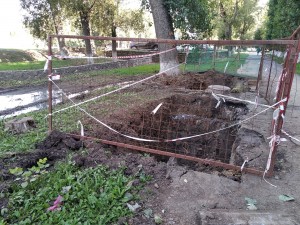 В округе №3 оперативно провели работы по устранению порыва трубы водоснабжения