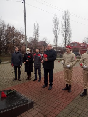 "Защитим память героев" 11 округ