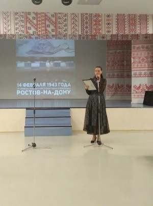 Не властно над памятью время