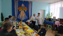 16 округ: праздник весны в дамском клубе 