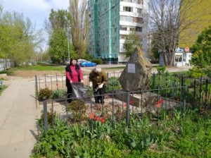16 округ: В День Космонавтики в округе проведен очередной субботник