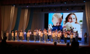 Городской больнице 60 лет: коллектив принимал поздравления от первых лиц