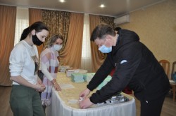 Своих не бросаем: детей из ДНР и ЛНР собрали в школу