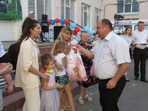 Депутат округа № 4 подарил жителям праздник в честь дня рождения Волгодонска