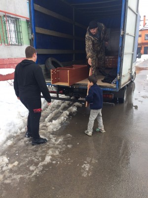 Помощь многодетным и малообеспеченным семьям.