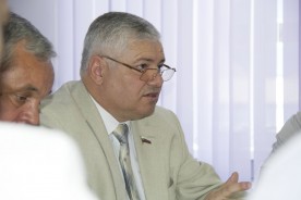 Депутаты обсудили исполнение бюджета-2013 и указали на множество нерешенных проблем