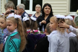 1 сентября в школах Волгодонска прозвучал первый звонок: за парты сели около 15 тысяч юных горожан