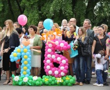 1 сентября в школах Волгодонска прозвучал первый звонок: за парты сели около 15 тысяч юных горожан