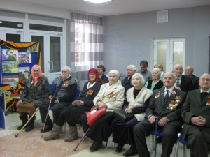 Ветеранам округов 16 и 15 вручены юбилейные медали в честь 75-летия Победы
