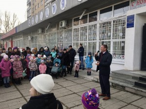 Новогодние традиции восьмого округа