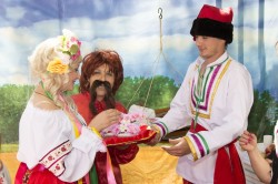 Литература, цветы и победа над фашизмом