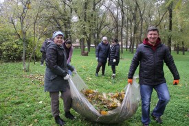 В Волгодонске состоялся традиционный осенний субботник
