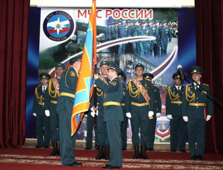 Волгодонский учебный центр ФПС удостоен собственного знамени