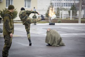 Людмила Ткаченко поздравила будущих защитников Отечества с Днем призывника