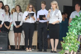 «По одной простой примете узнаем мы этот день…». В школах Волгодонска прозвучал первый звонок
