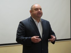 Депутат округа № 4 Георгий Ковалевский открыл библиосумерки в Центральной детской библиотеке