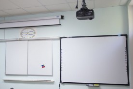 В День знаний Петр Горчанюк презентовал «атомкласс» ученикам гимназии «Юридическая»